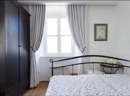 스위트 하우스 두브로브니크